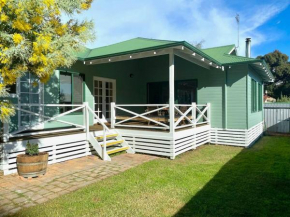 Town Hideaway - Sleeps 6, Margaret River